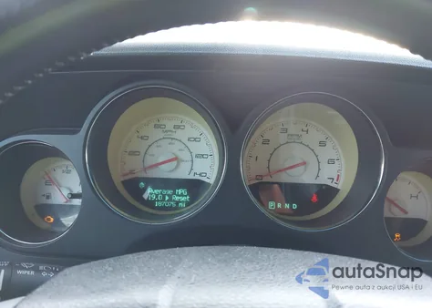 2014 Dodge Challenger Sxt z USA, uszkodzony, nr VIN 2C3CDYAGXEH184866